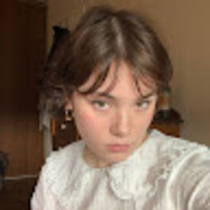 Meet your Posher, Dee